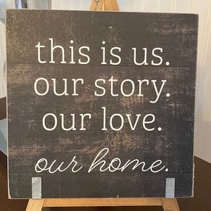 ♥️🏡FARMHOUSE DECOR SIGN ON WOOD STAND